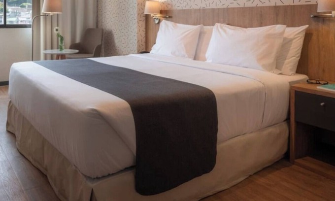 Jose Luis Bustamante y Rivero Hotel | HOTEL SUITE FLORENCE