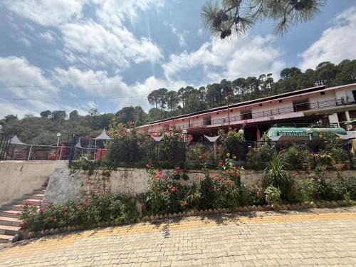 Patnitop Hotel | Hotel The Premium Villa Himalaya Hill