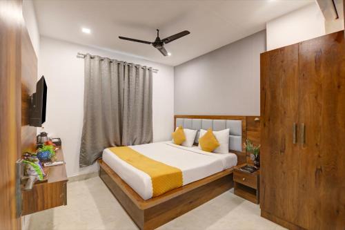 Pashim Vihar Hotel | Hotel Travana Stay at Pitampura