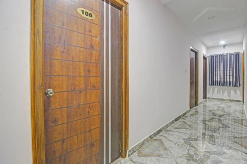 Hanmakonda Hotel | HOTEL VANDANA