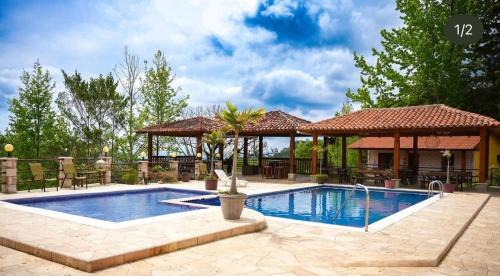 Valle de Angeles Hotel | Hotel y Cabañas ROS