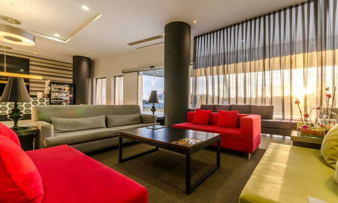 Mairena del Aljarafe Hotel | Hotel YIT Vía Sevilla Mairena