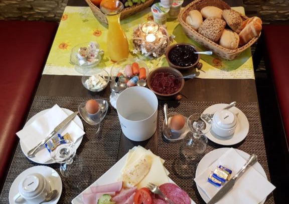 Senheim House | Hotel Zur Brücke