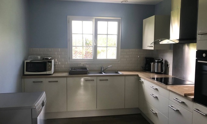 Le Tilleul House | HOUSE (2.5 kms from Etretat) - (3 to 5 bedrooms /10 pers)