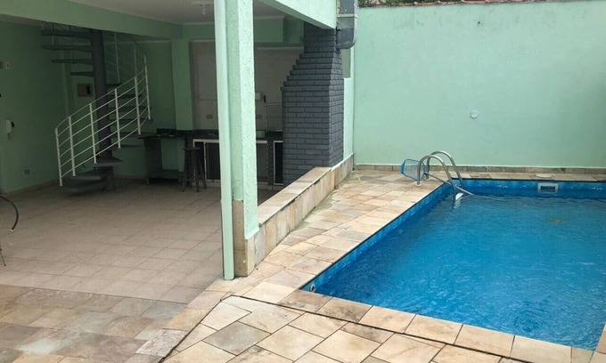 Real House | HOUSE 2 BLOCKS FROM THE SEA