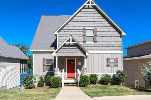 Leesburg House | House #44 Dock Holiday (no pets) Lakefront Private Boatslip