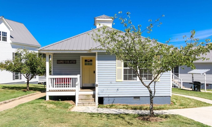 Leesburg House | House # 47 Happily Ever After (No Pets)