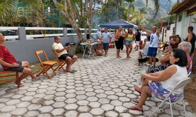 Mambucaba House | House almost on the sand of the beach for New Year's Eve and season