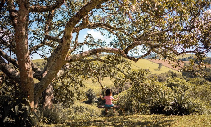 Bueno Brandao Cottage | House in Bueno Brandão (MG) with Private Waterfall