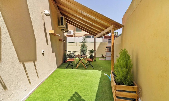 San Fernando House | House in Maspalomas 'Colina Verde' with Private Terrace, barbecue, Wi-Fi and Air Conditioning
