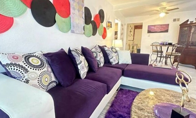 St. Louis House | House of Elegance Vacation Home