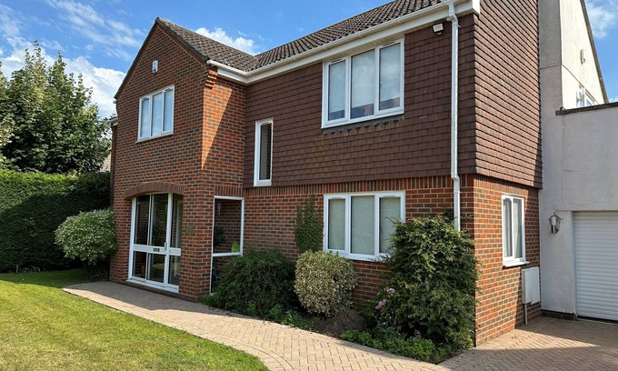 Friars Cliff House | House on Friars Cliff that sleeps 10 guests in 5 bedrooms