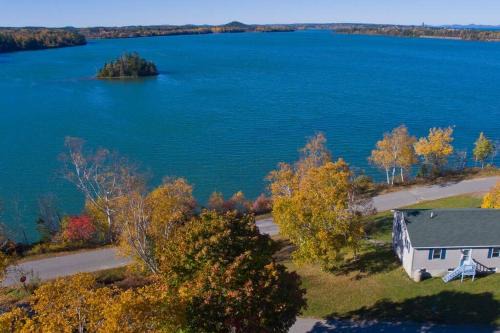 Eastport House | House On Half Moon Cove