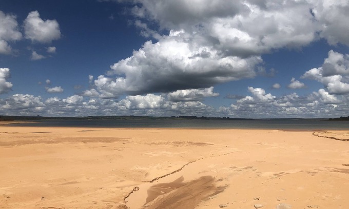 Itai House | House on the freshwater dam!