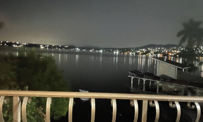 Tequesquitengo House | House on the lake with beach