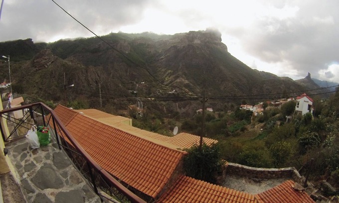 Tejeda Villa | House Sleeps6-Parking-Garden-Pool in summer-Pet