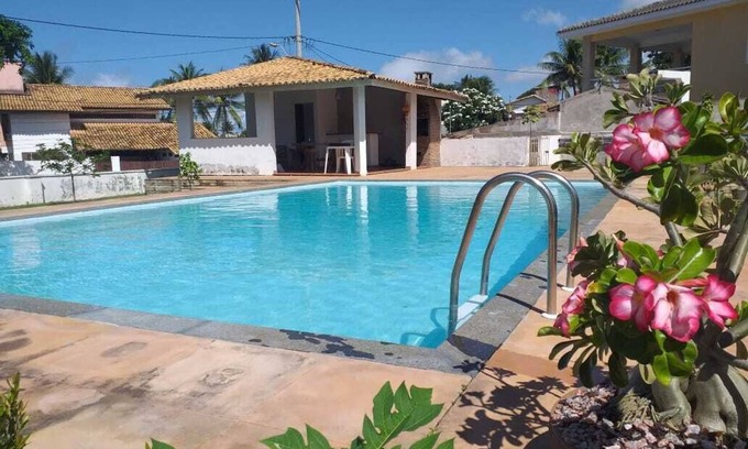 Vilas do Atlantico House | House Vilas do Atlântico, 3 bedrooms, near the beach