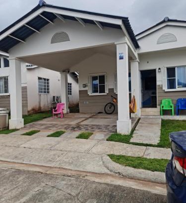 Tumba Vieja House | House with two bedrooms available near the beach