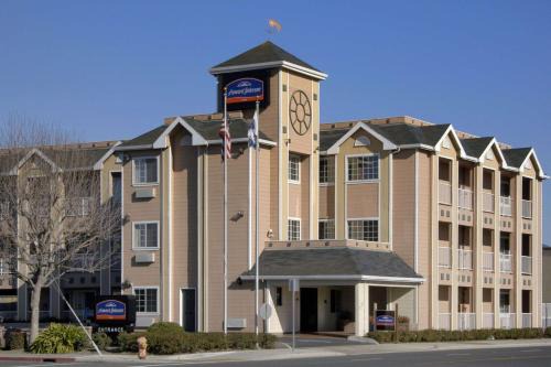 Salinas Hotel | Howard Johnson by Wyndham Salinas