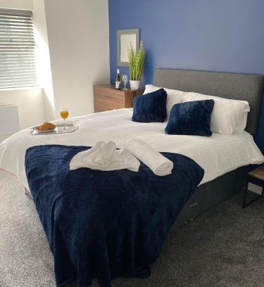 Anlaby Apartment | HU-Thirteen Apt One - Sleeps 4
