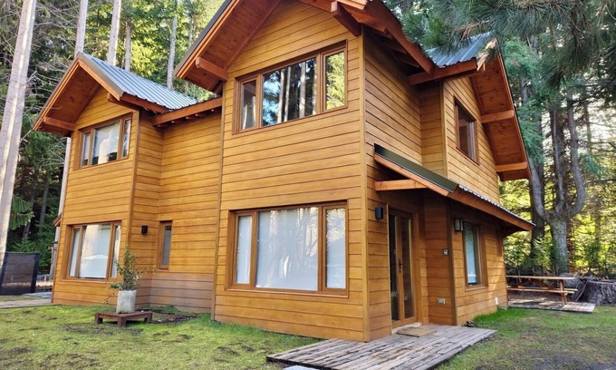 Villa La Angostura Cabin | Huemul Cabin - Remanso del Bosque