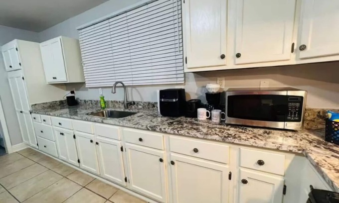 Saint Roch House | Huge Beautiful Blissful Villa 10 sleeping spaces!