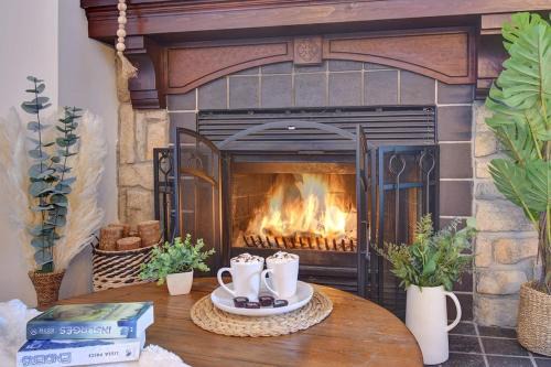 Mont-Tremblant House | Huge condo in front of Tremblant ski resort