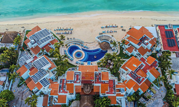 Playacar Fase I Condo | Huge true Beachfront condo, gated resort- full resort activities , 2 balconies