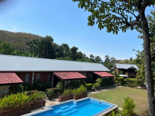 Kampung Kedawang Bed & Breakfast | Hujung Kampung Resort