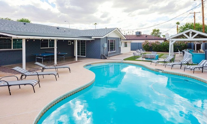 Scottsdale Estates Ten House | HUMBLE ABODE: POOL + SPA + PING PONG + FIRE PIT