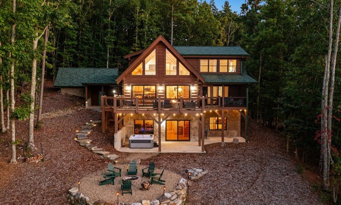 Vein Mountain Cabin | Hummingbird Hill-Big Mountain Views
