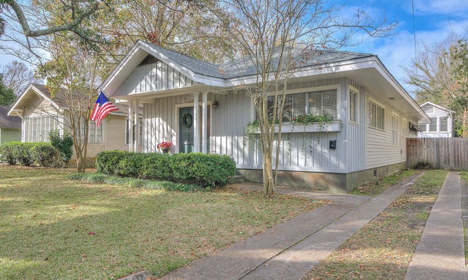 Hannon Park House | Hummingbird Home - a Craftsman Bungalow