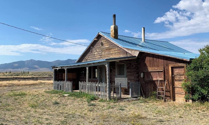 Dillon Cabin | Hunting Cabin, Authentic 1800's, RUSTIC, Miner's fishing and Hunting Cabin