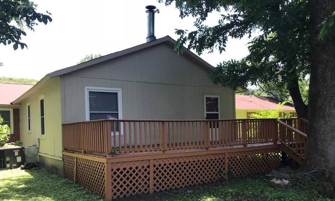 Huntsville House | Huntsville Home- close to Arsenal, Monte Sano and more