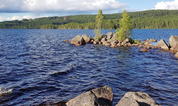 Stollet Villa | Hus Klarälven on river Klarälven with office for business, pet friendly