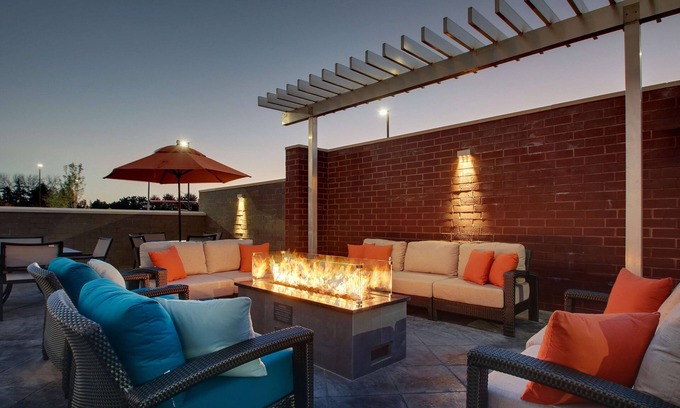 Oak Brook Hotel | Hyatt House Chicago Oak Brook