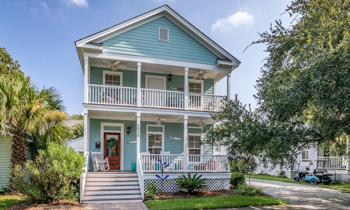 Port Royal House | Ideal Location! Perfect for Graduations and Lowcountry Getaways!