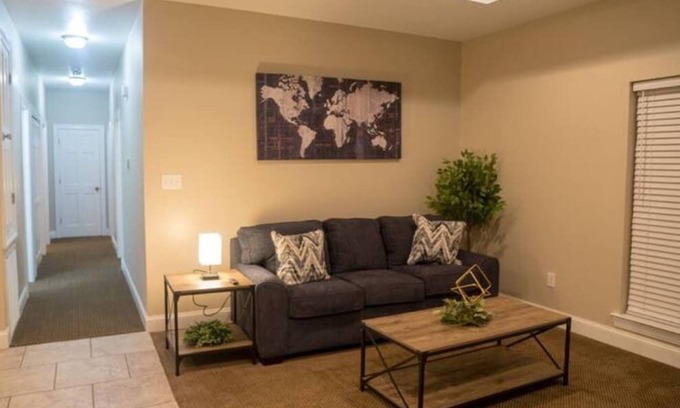 Kreole Apartment | Ideal Vacation Home for Families 3 Beds 2 Baths