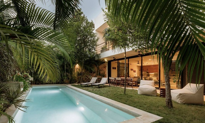 Tulum City Center Apartment | Iguana Jungle Paradise Villa Beach Club Access