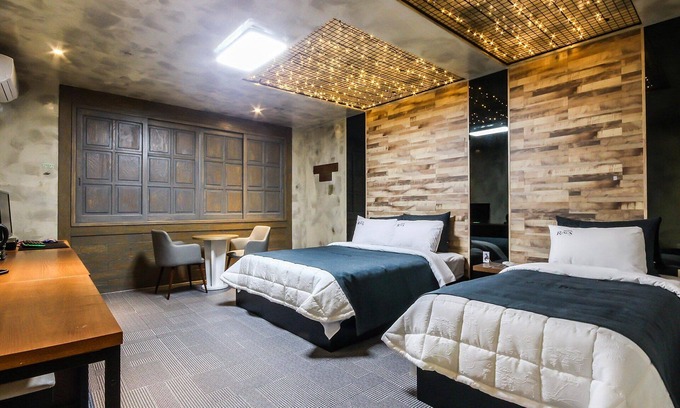 Songman Hotel | Iksan Hotel Rings