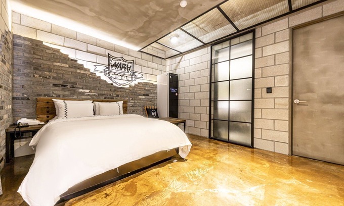 Yonggon Hotel | Iksan Mari