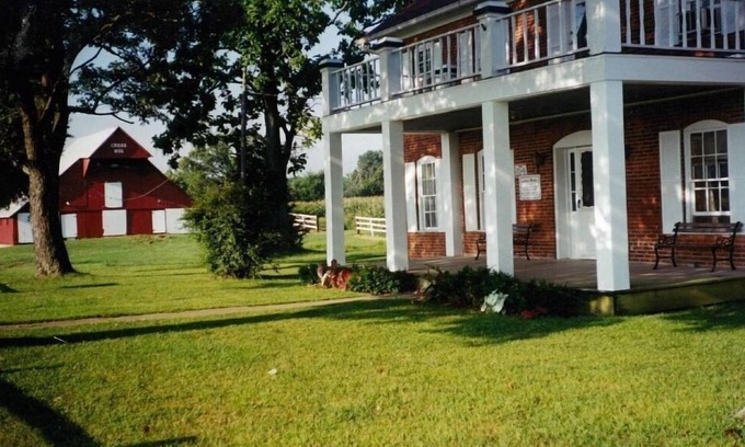 Akin Other | Illinois Historic Cross Home/Barn/Fishing/Hiking/ATV McLeansboro