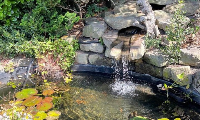 Brighouse Apartment | Immaculate 1-bed Studio With Outside Patio