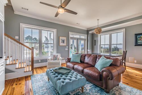 Beachwalk House | Immaculate Low Country Oasis on Harbor Island