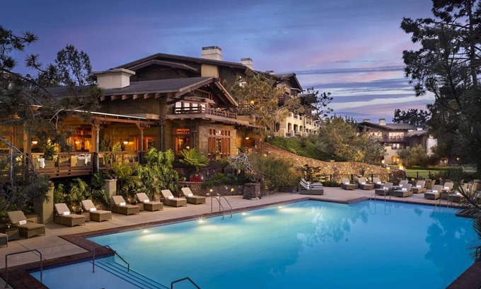Torrey Pines Hotel | Immerse Yourself in Nature's Beauty! Courtyard View, Pet-friendly, Outdoor Pool!