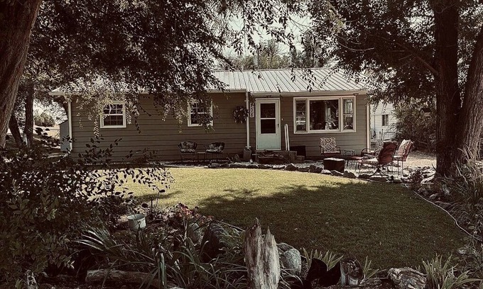 Nashua House | Impeckable Lodging