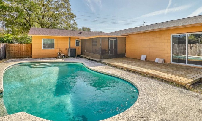 Temple Crest House | In ground pool! Large Groups!