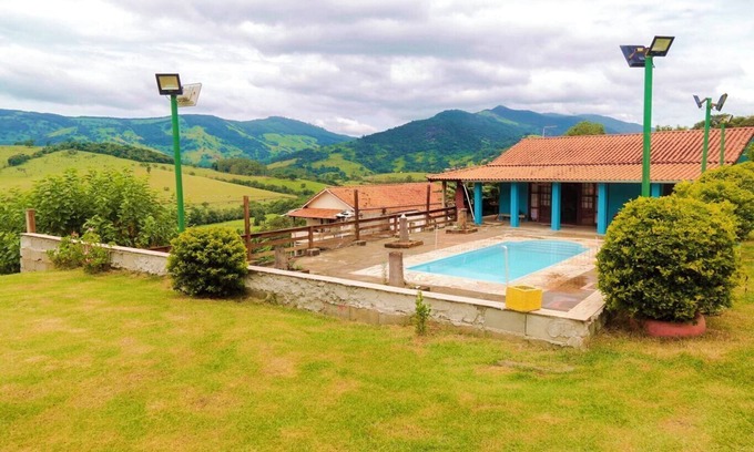 Extrema House | Incrível chácara com pisc e churrasq em Extrema/MG