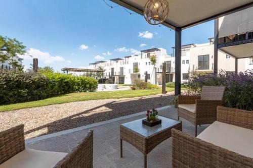 Arcos de San Miguel Apartment | Increíble depto terraza privada, alberca y jacuzzi