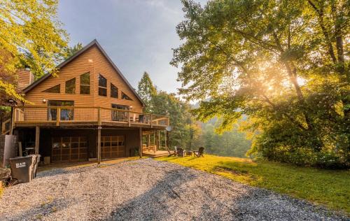 Bryson City House | Incredible Mountain Cabin with Private Creek and Hot Tub Allowing Outstanding Views in Bryson City